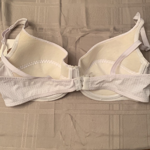 Women’s White Bra - Picture 2 of 3